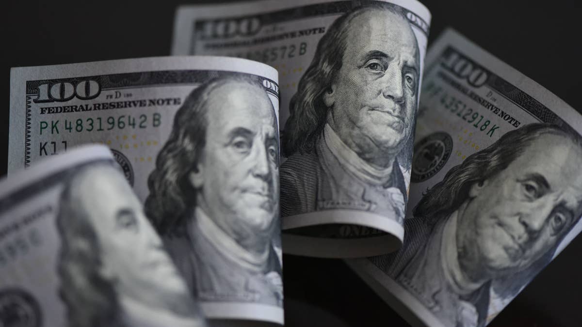 Billionaire Calls Fiat Inflation a Hidden Tax and Discloses 70% Bitcoin Allocation