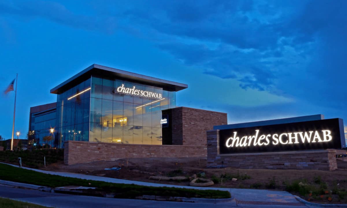 Charles Schwab Expands Crypto Trading Service to Include Solana, Chainlink, and Avalanche